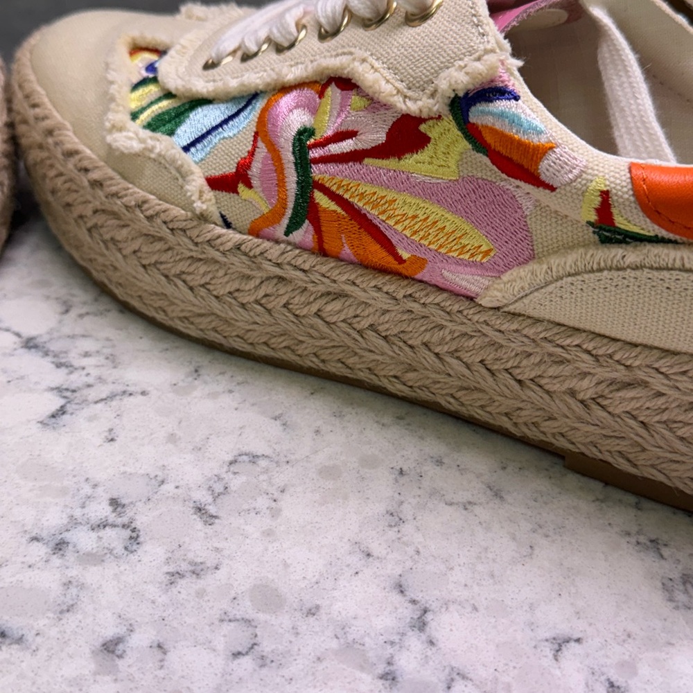 Dolce Vita Freddy Espadrille Floral Embroidered Sneakers -Beautiful Sz 8 Sale 🔥